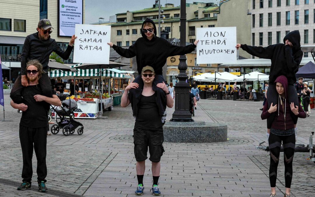 TANSSIVIRTAA TANSSITAITEILIJA